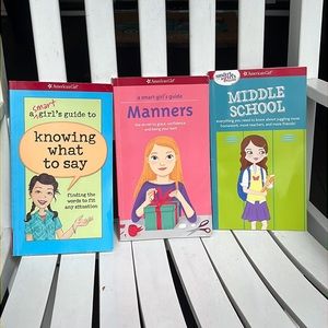☀️Lot of 3 American Girl Books